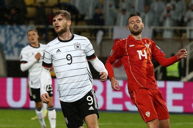 Jerman lolos