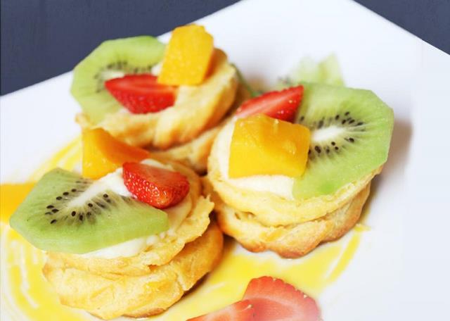 Fruit Choux Pastry
