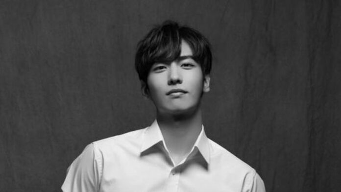 3 Fakta Lee Ji Han, Aktor Produce 101 Season 2 yang Meninggal Dalam Tragedi Itaewon