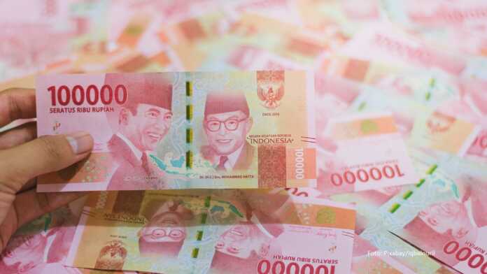 UMP 2023 Jakarta Naik 5,6 Persen Jadi Rp4,9 Juta.