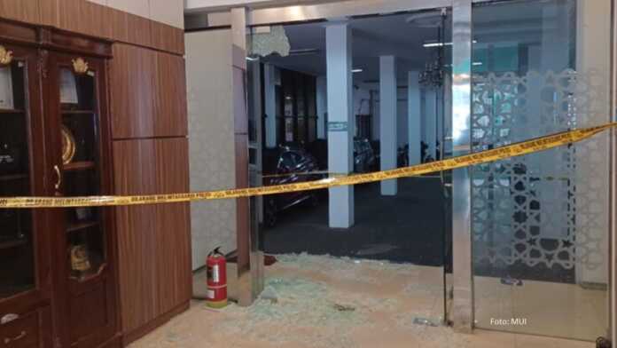 Pelaku penembakan Kantor Pusat MUI memabawa sepucuk surat saat melakukan aksinya.